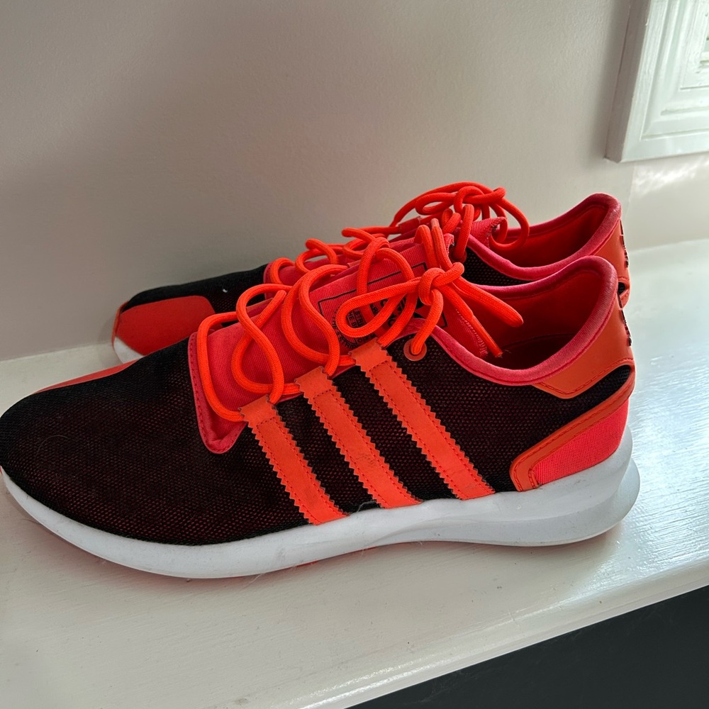 Adidas SL Rise